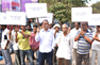 Mangalore :  Protest staged against attack on Karavali Ale staffer